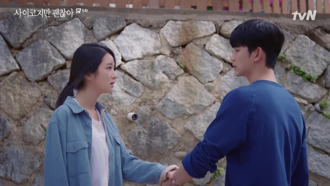 It S Okay To Not Be Okay Episode Dramabeans Korean Drama Recaps